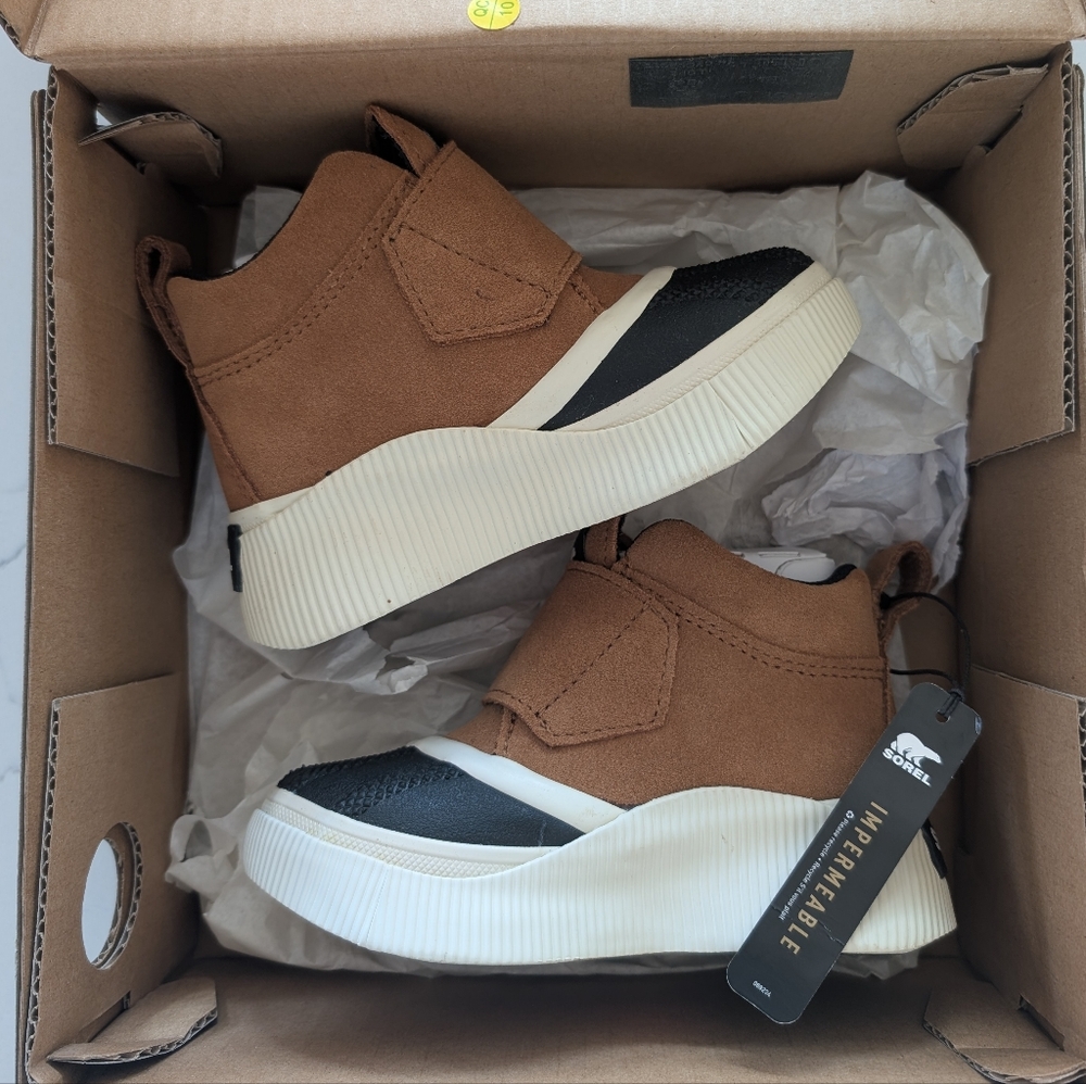 ☔ BRAND NEW ❄️ Sorel Taffy and Black Toddler Boots SIZE 9T.